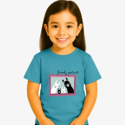 Camiseta niña Family portrait (azul dusty) (delante)